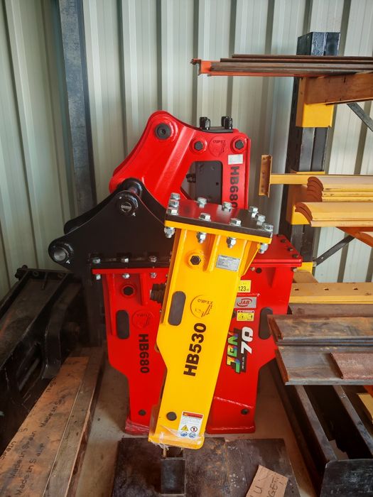 Ciocan hidraulic excavator