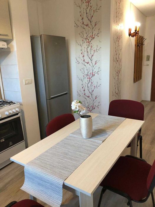 Apartament decomandat 3 camere central B-dul Grivitei