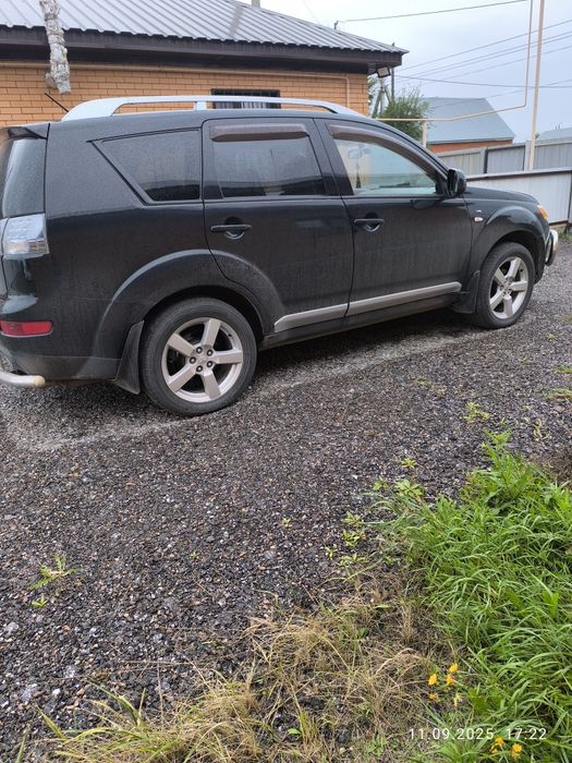 Mitsubishi outlander