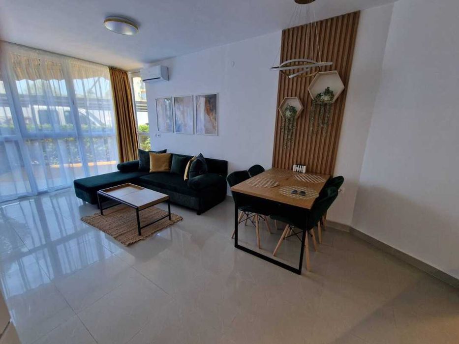 Дава се под наем Двустаен апартамент в Бургас, Сарафово - 65 кв.м за 382.5 € - Снимка #1