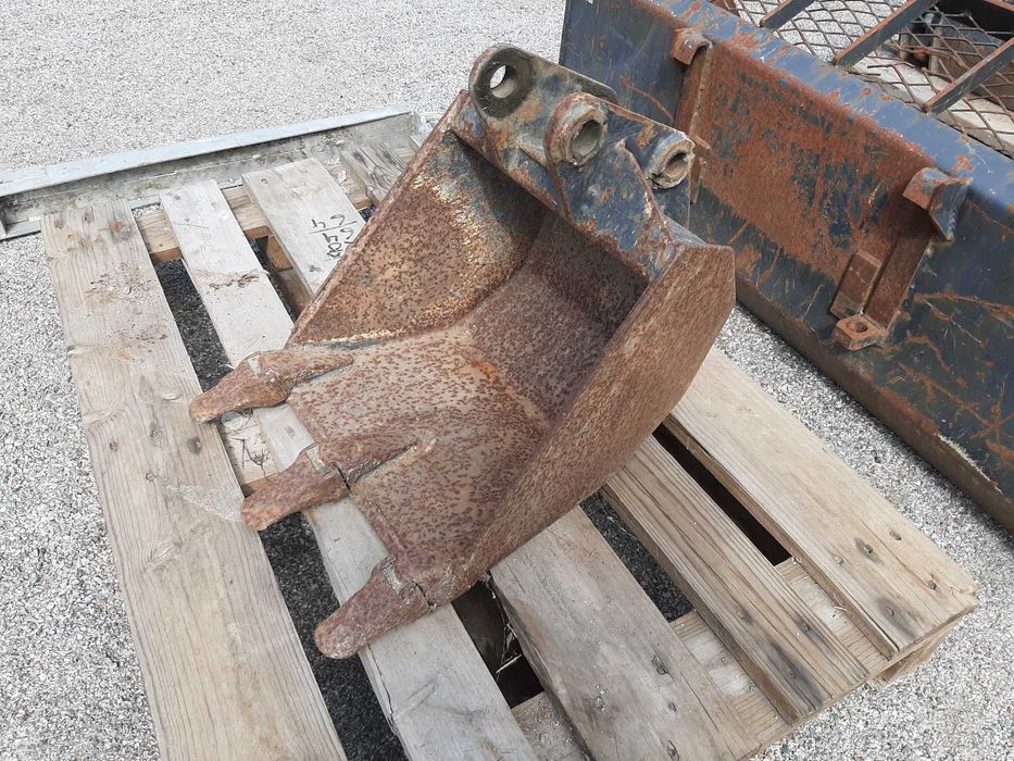 Телескопичен товарач Avant 530 – с множество прикачни устройства