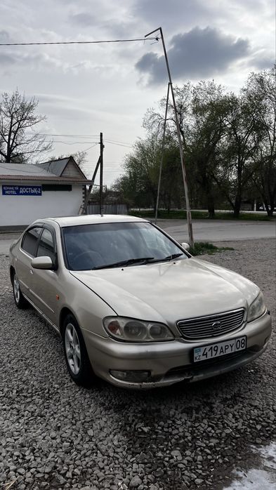 Машина ниссан цефиро а33