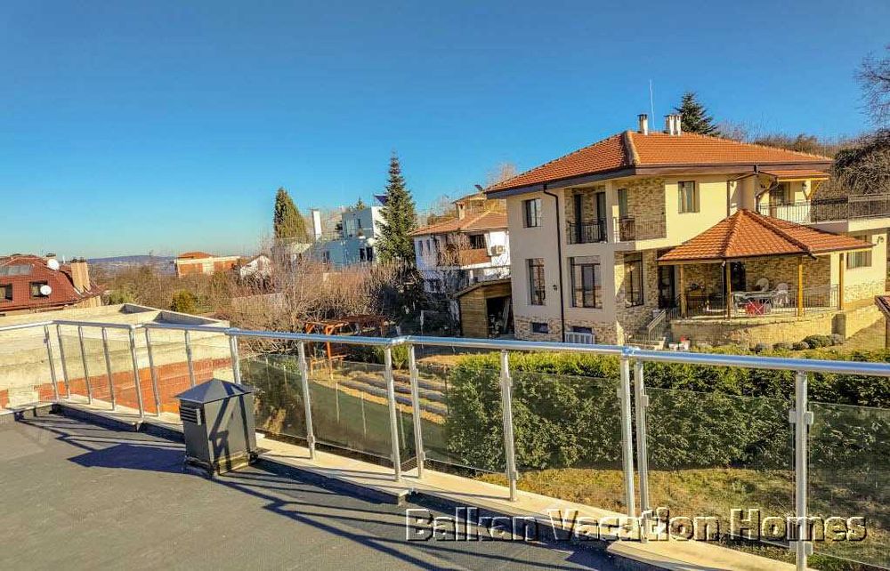 Продава се Двустаен апартамент в с. Аспарухово, Област Варна - 135 кв.м за 1556 €/кв.м - Снимка #13