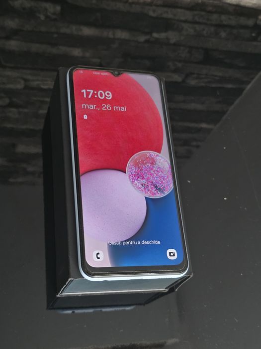 Samsung Galaxy a13 si s8