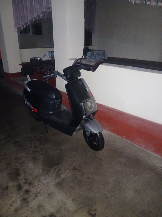 Аима электроскутер