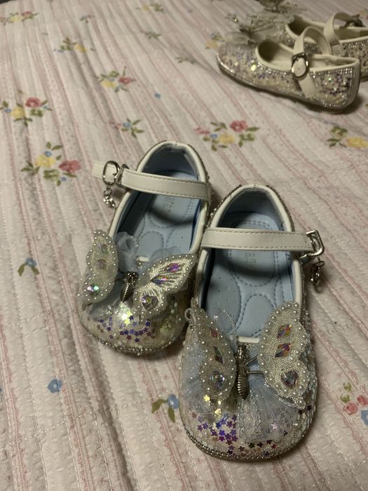 Туфельки для девочек