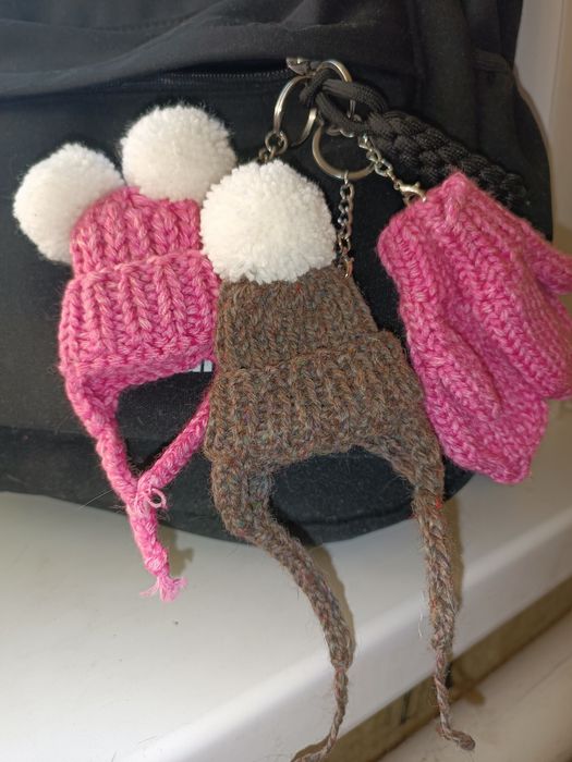 Продам брелки ручная работа.