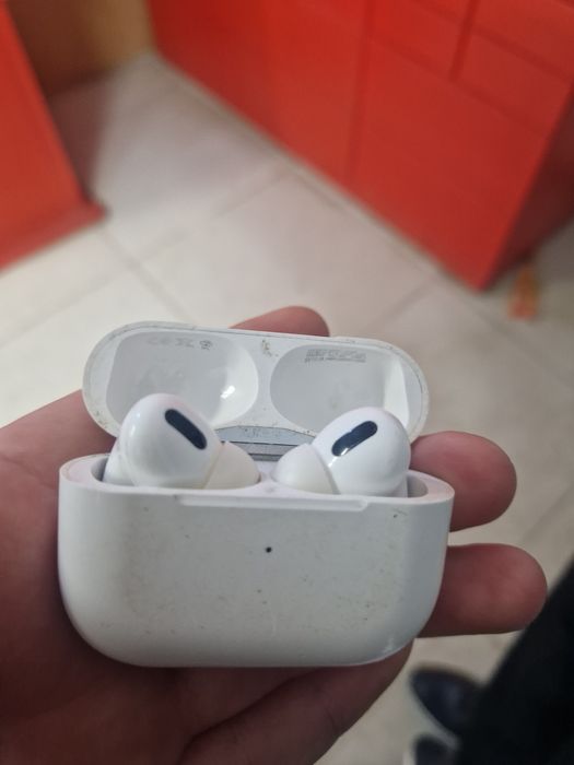 Продам наушники AirPods Pro