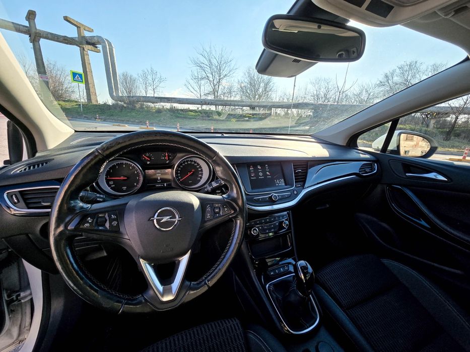 Opel Astra benzina 2021