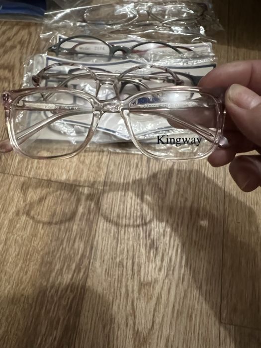 Продам оправы очков