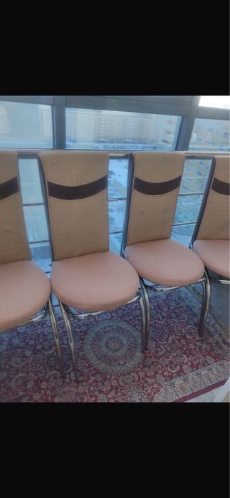 стулья со спинкой