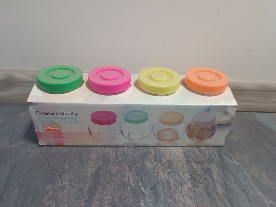 Контейнери за подправки