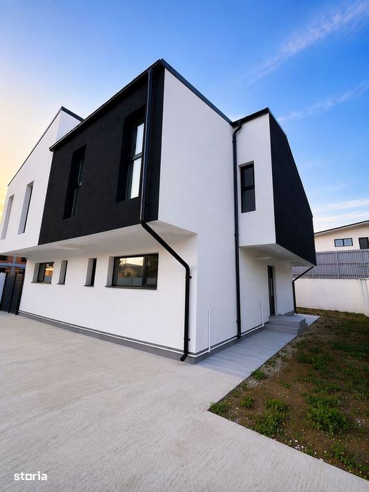 Duplex nou, 4 camere, langa Primaria Tunari
