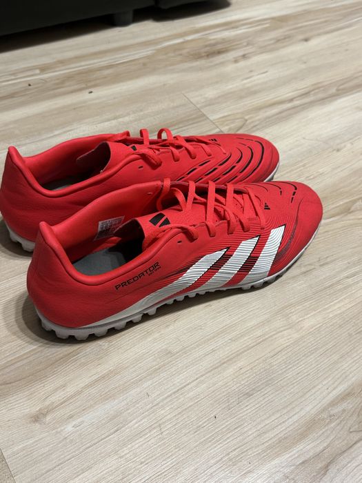 Футболни стоножки 48ми номер чисто нови