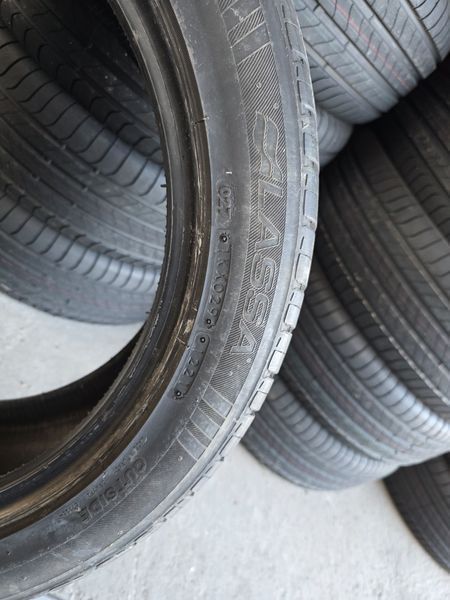 245/45/18 LASSA 4бр