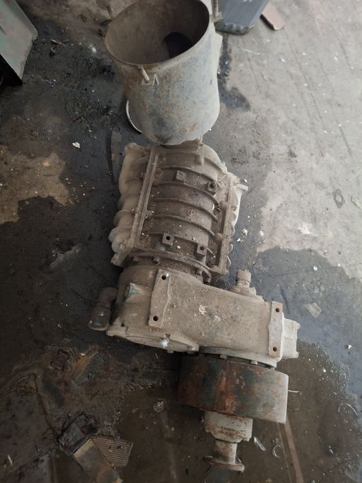 Насосы от цементовоза в рабочем состояние