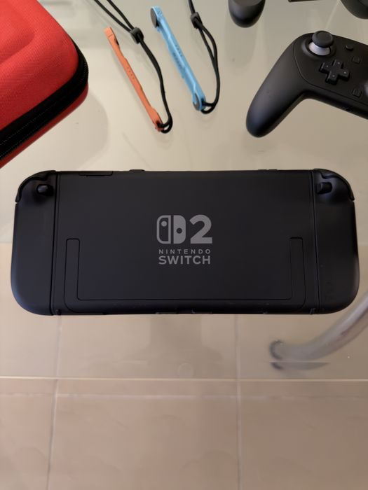 Nintendo Switch 2 + Pro Controller + 4 игри + Калъф — Пълен Комплект