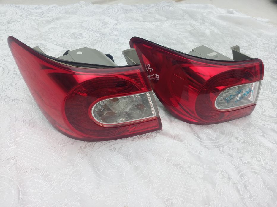 Продам задние фары от Epica 2 шт левых больших и левая правая маленьки