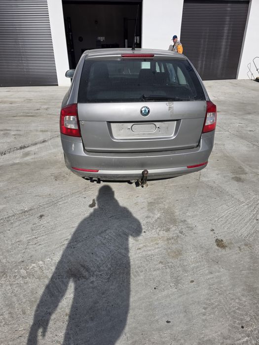 Dezmembrez skoda octavia 2 facelift 1.6 cayc 2.0 cbbb 2.0 cffb 2.0 bkd