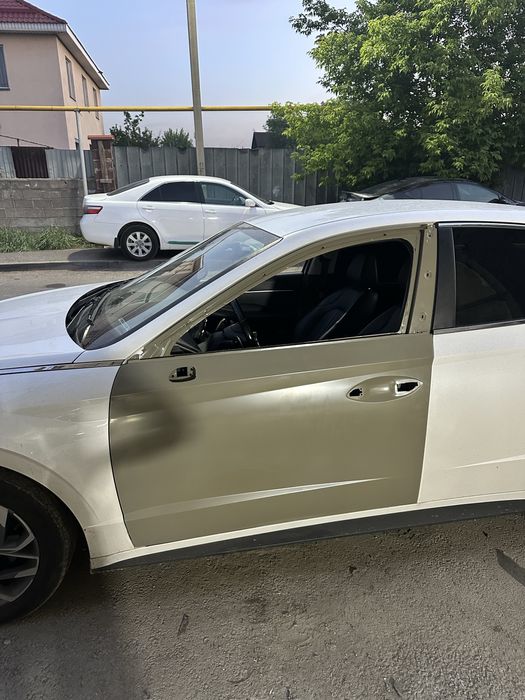 Левая дверь sonata dn8