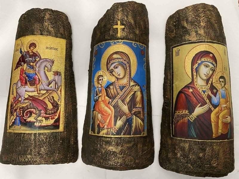 Икони и  картини  върху керемиди