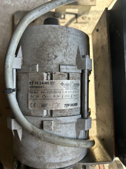Motor profesional pentru poartă culisantă industrială GfA Elektromaten ST 16.24-40.00 – Germania