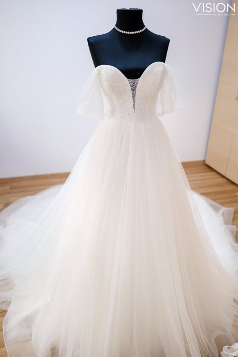 Vând rochie de mireasa Aryanna Karen