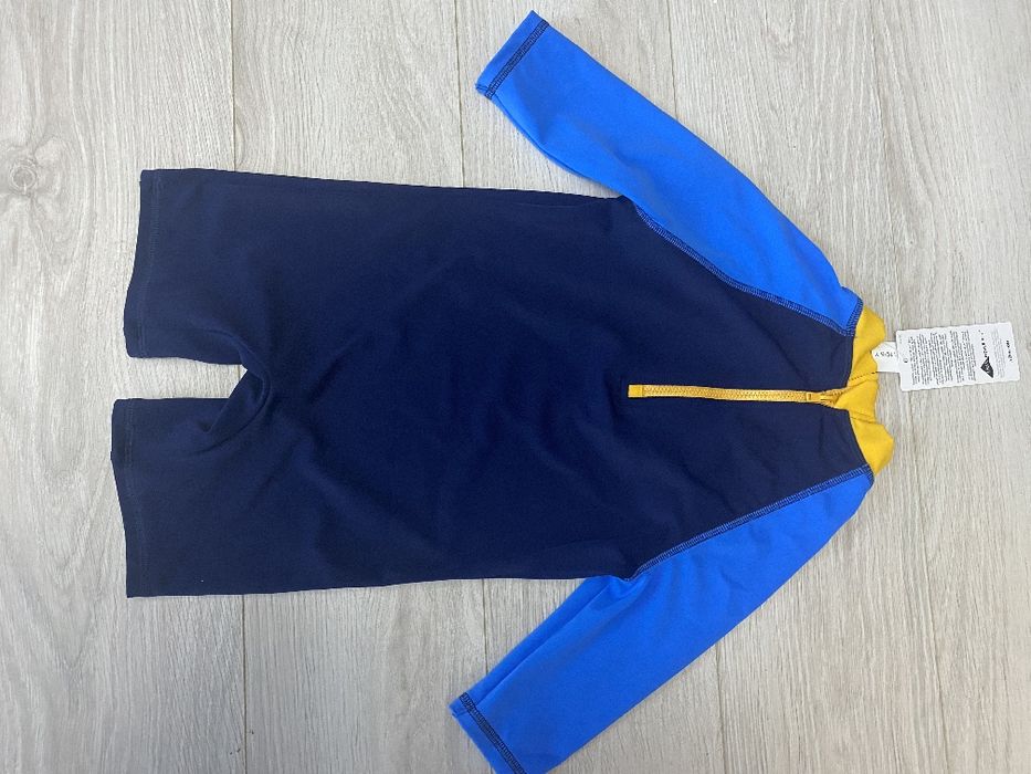 Costum inot/protectie solara copii marimea 110, nou