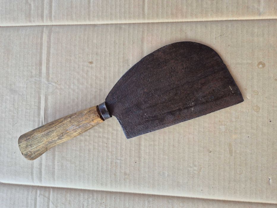 Стар голям, кован скандинавски сатър