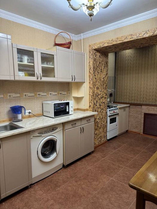 Сдается 1 ком ЦУМ 110 школа
