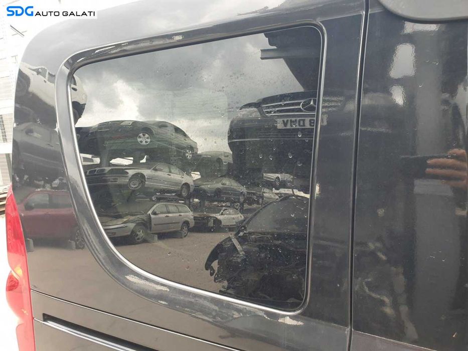 Geam Sticla de pe Aripa Dreapta Spate Fiat Doblo 2 2009 - 2015 [Q4808]