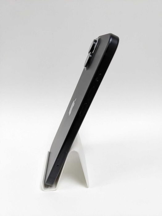 iPhone 15  128GB