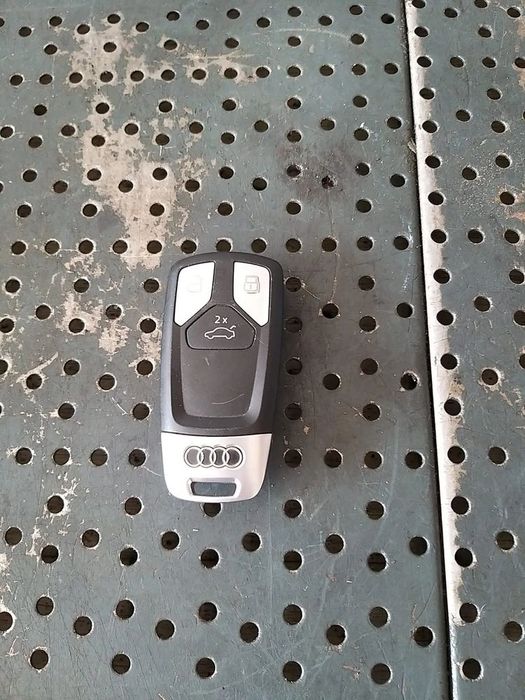 Cheie contact audi a4 b9 8w