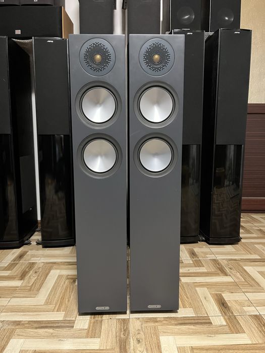 Boxe podea Monitor Audio Bronze 200