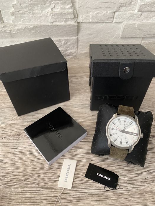 часовник DIESEL.