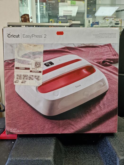 Amanet Vitan 107 / Presa termica Cricut EasyPress 2