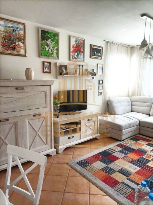 Продава се Двустаен апартамент в Варна, Център - 75 кв.м за 1904 €/кв.м - Снимка #4