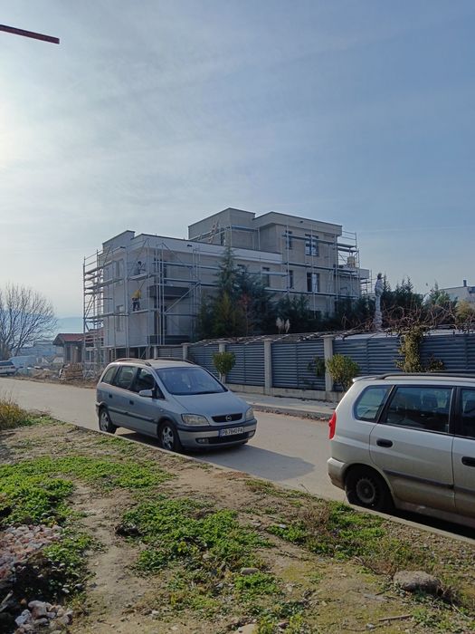 Двустаен  апартамент в  сграда