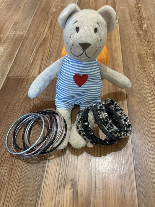 Продам браслеты из натуральных камней, так же другие браслеты