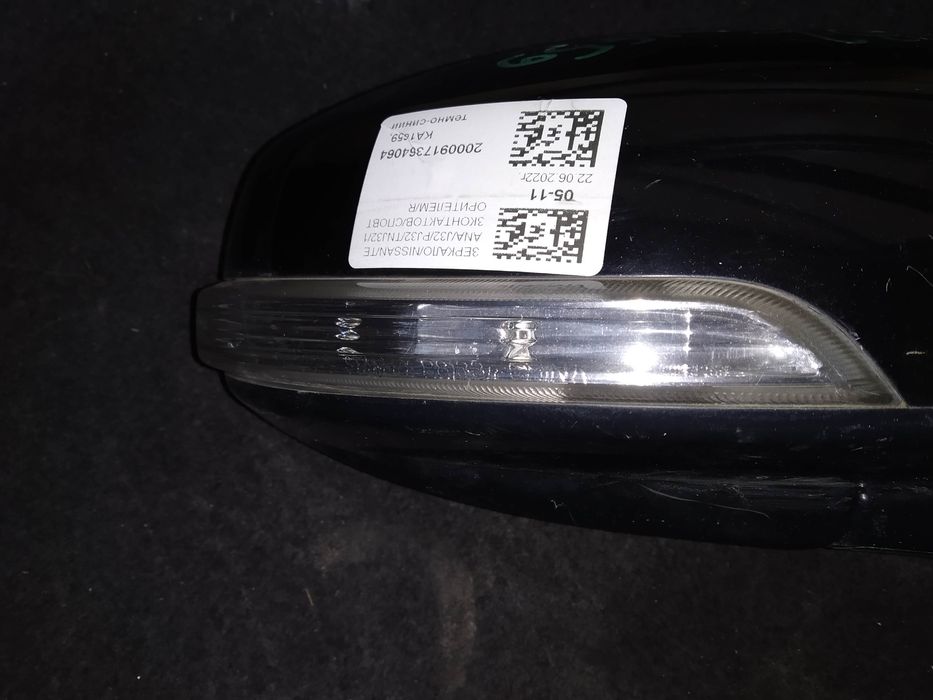 Продам зеркала Nissan teana j32