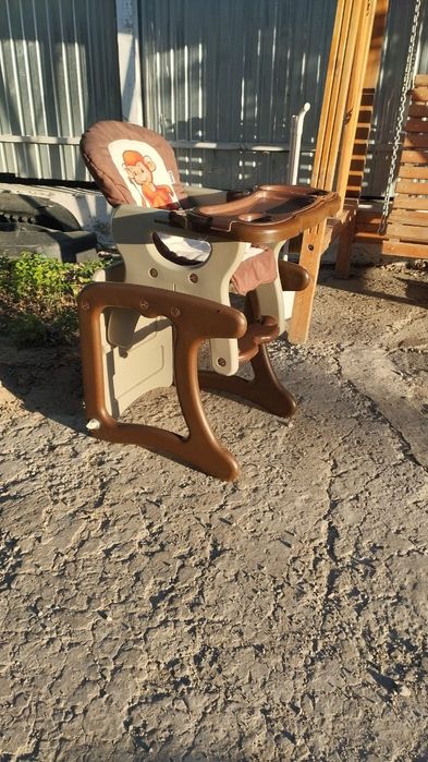 Стульчик для кормления