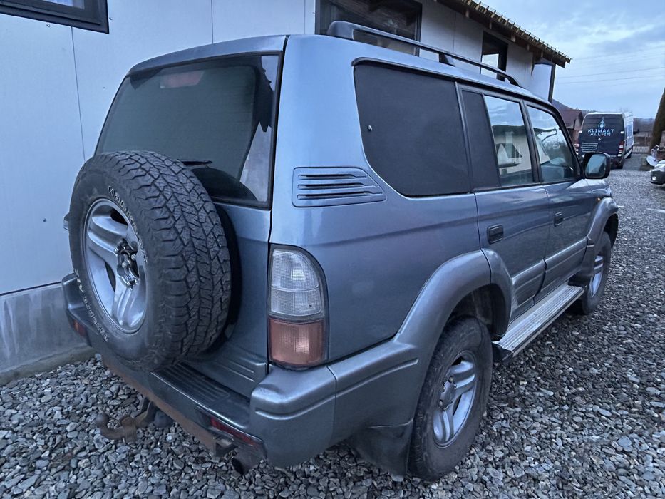 Toyota Land Cruiser J90 / Autoutilitara/5 locuri/Clima