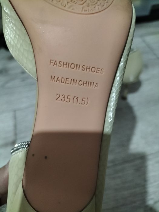 Туфли женские 37