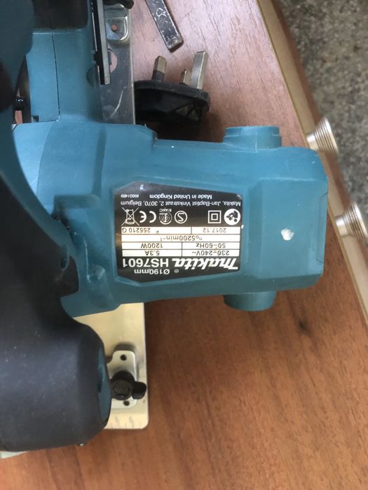 MakitaHS7601 ръчен циркуляр