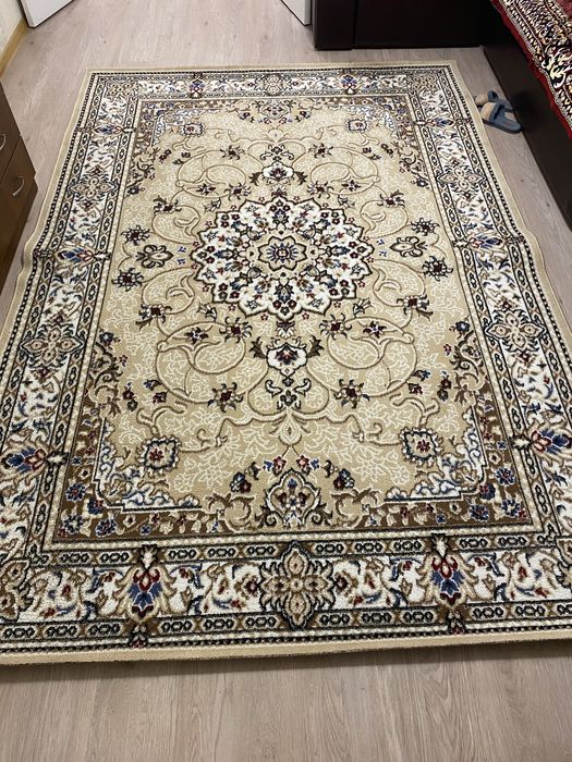 Ковер бу 2*3метр чистый