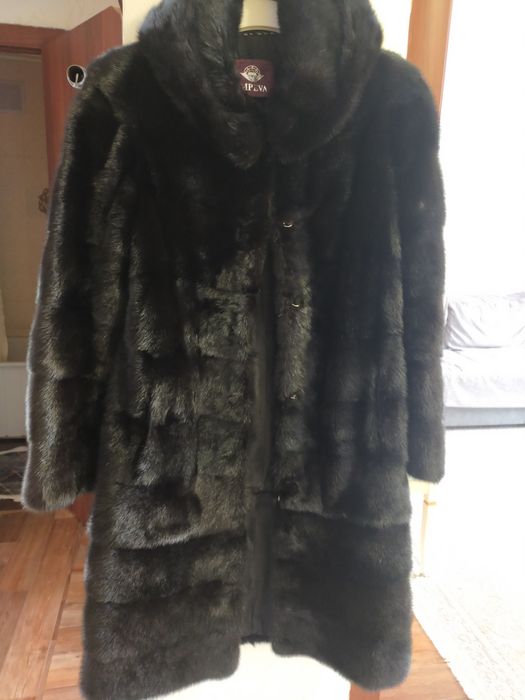 Продам шубу чёрного цвета, трансфомер