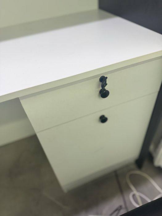 Продам стойку ресепшен