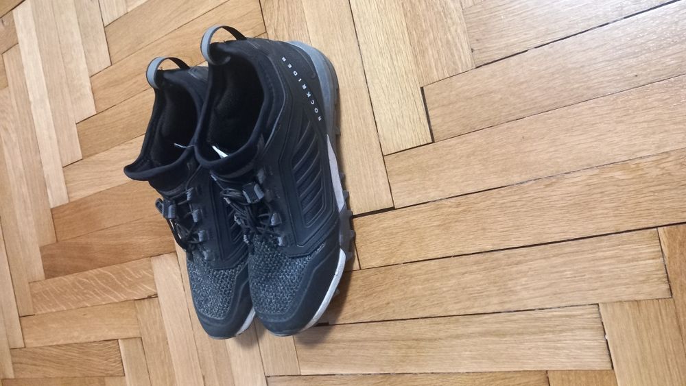 Обувки за колоездене