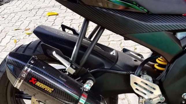 спортно гърне Akrapovic ауспух за мотоциклети 47 cm гърне за мотор 105