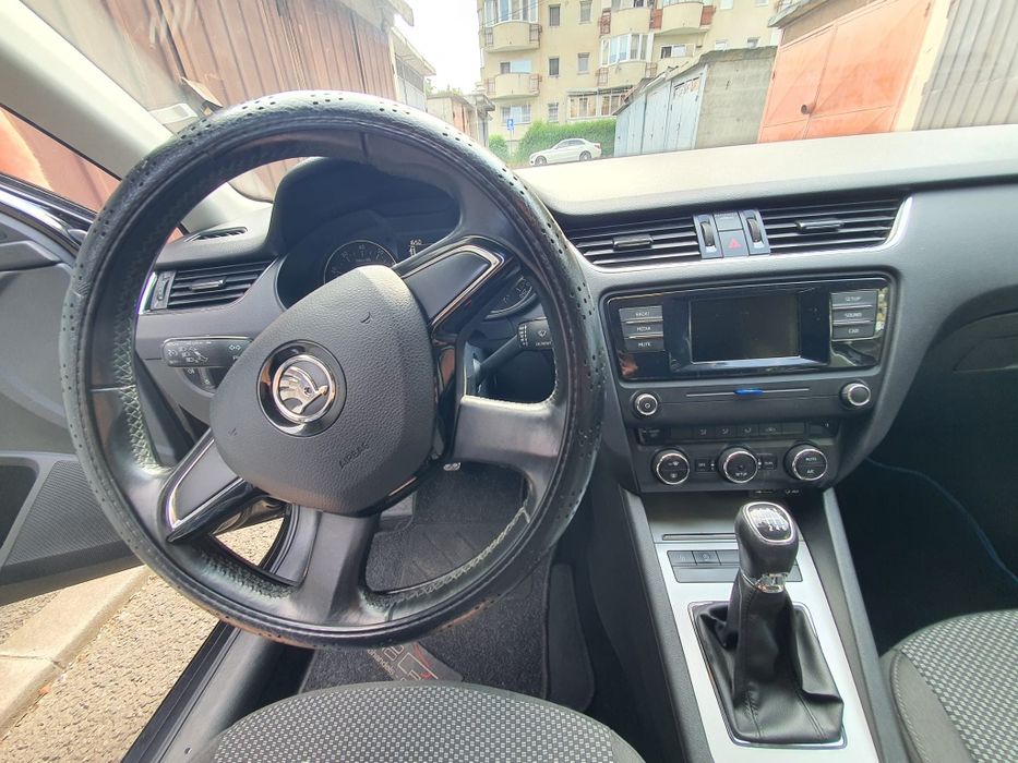 Vând Skoda Octavia 1.2 Benzina